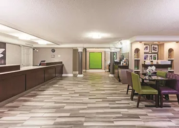 La Quinta Inn by Wyndham Odessa hotel thumbnail 4