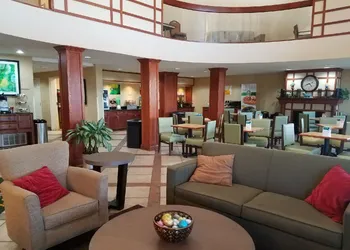 Quality Inn Indy Castleton hotel thumbnail 7