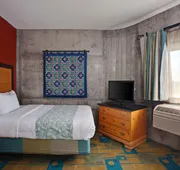 La Quinta Inn & Suites by Wyndham Irvine Spectrum hotel detail image 4