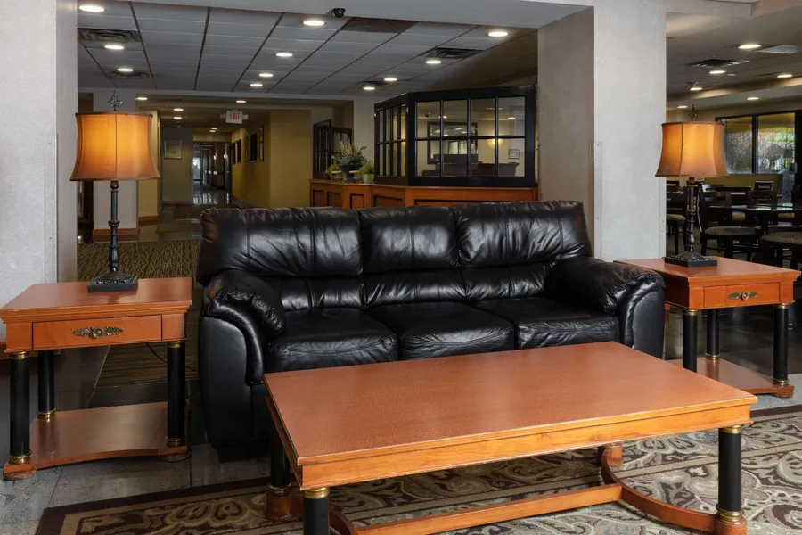 La Quinta Inn & Suites by Wyndham Garden City hotel detail image 2