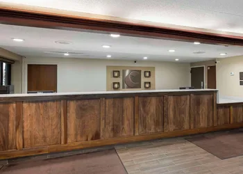 Comfort Inn & Suites Indianapolis Northwest - College Park hotel thumbnail 3