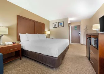 Comfort Inn & Suites Indianapolis Northwest - College Park hotel thumbnail 5
