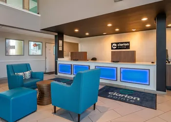 Clarion Pointe Indianapolis Airport hotel thumbnail 4