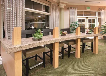La Quinta Inn & Suites by Wyndham Colorado Springs South AP hotel thumbnail 3