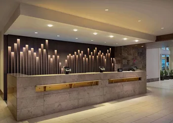 Hilton Indianapolis Hotel & Suites hotel thumbnail 6