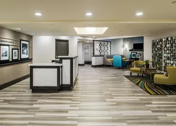 Hampton Inn Monterey hotel thumbnail 2
