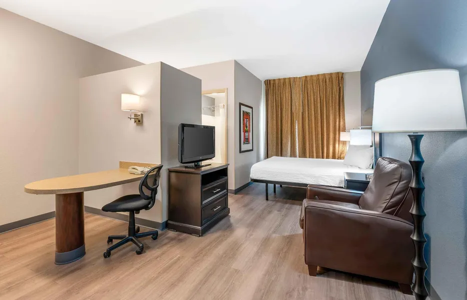 Extended Stay America Suites Indianapolis Airport W Southern hotel detail image 6