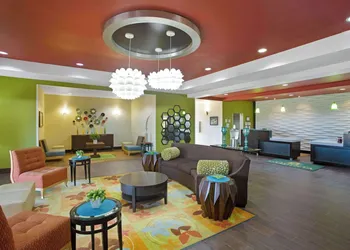 La Quinta Inn & Suites by Wyndham Pearsall hotel thumbnail 2