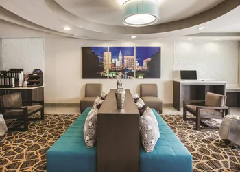 La Quinta Inn by Wyndham Indianapolis North at Pyramids hotel thumbnail 2