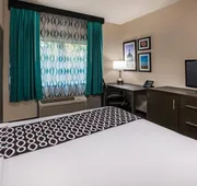 La Quinta Inn by Wyndham Indianapolis North at Pyramids hotel detail image 5
