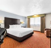 Best Western Plus Parkway Inn hotel detail image 4