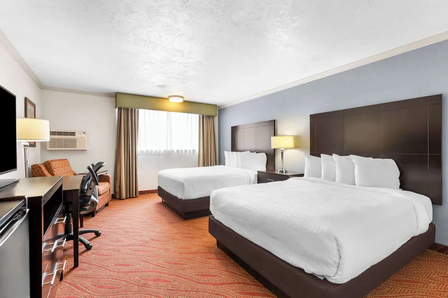 Best Western Plus Parkway Inn hotel detail image 6