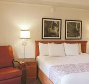 Baymont by Wyndham Houston La Porte hotel detail image 4