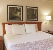 Baymont by Wyndham Houston La Porte hotel detail image 5