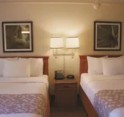 Baymont by Wyndham Houston La Porte hotel detail image 7