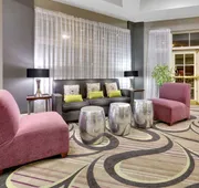 La Quinta Inn & Suites by Wyndham Dallas North Central hotel detail image 3