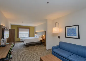 Holiday Inn Express Hotel & Suites Corpus Christi by IHG hotel thumbnail 8