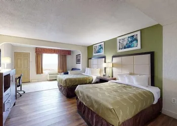 Quality Inn & Suites Corpus Christi Beachside hotel thumbnail 6