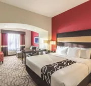 La Quinta Inn & Suites by Wyndham Fargo-Medical Center hotel detail image 5