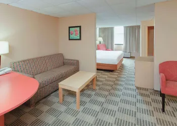 Ramada by Wyndham Fairfield NJ hotel thumbnail 5