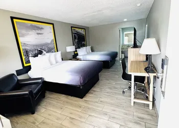 Super 8 by Wyndham Corpus Christi hotel thumbnail 8
