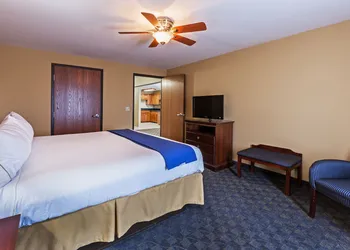 Holiday Inn Express & Suites Corpus Christi NW - Calallen by IHG hotel thumbnail 4