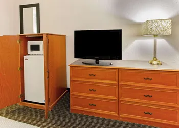 La Quinta Inn by Wyndham Santa Fe hotel thumbnail 6