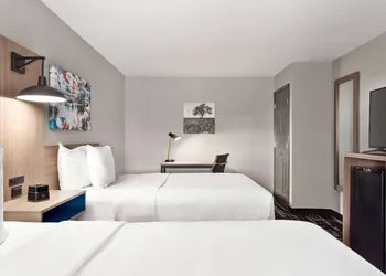 La Quinta Inn by Wyndham Temple hotel thumbnail 2