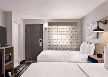 La Quinta Inn by Wyndham Temple hotel thumbnail 3