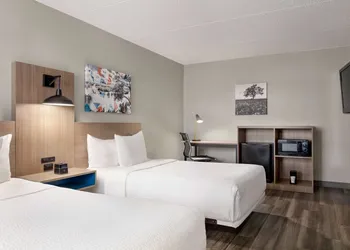 La Quinta Inn by Wyndham Temple hotel thumbnail 7