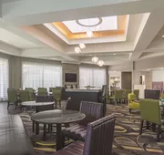 La Quinta Inn & Suites by Wyndham Oklahoma City Norman hotel detail image 3