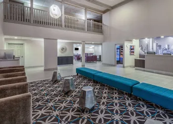 La Quinta Inn & Suites by Wyndham Rockwall hotel thumbnail 3