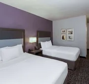 La Quinta Inn & Suites by Wyndham Rockwall hotel detail image 4