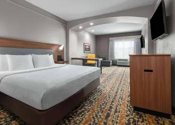 La Quinta Inn & Suites by Wyndham Belton - Temple South hotel thumbnail 5
