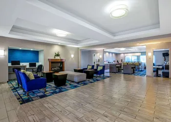 La Quinta Inn & Suites by Wyndham Manteca - Ripon hotel thumbnail 2