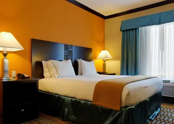 Holiday Inn Express Hotel & Suites Corpus Christi-Portland by IHG hotel thumbnail 3