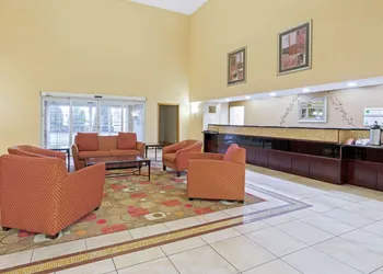 La Quinta Inn & Suites by Wyndham Stillwater-University Area hotel thumbnail 3