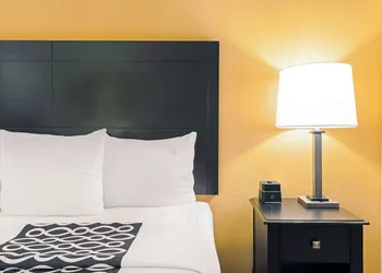 La Quinta Inn & Suites by Wyndham Stillwater-University Area hotel thumbnail 4