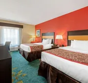 La Quinta Inn & Suites by Wyndham Leesville Ft. Polk hotel detail image 4