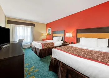 La Quinta Inn & Suites by Wyndham Leesville Ft. Polk hotel thumbnail 4