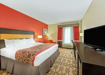 La Quinta Inn & Suites by Wyndham Leesville Ft. Polk hotel thumbnail 8