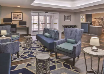 La Quinta Inn & Suites by Wyndham Atlanta South - Newnan hotel thumbnail 2