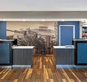 La Quinta Inn & Suites by Wyndham Atlanta South - Newnan hotel detail image 5