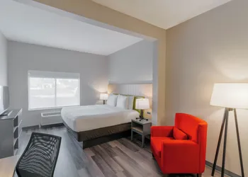 Townhome Inn And Suites hotel thumbnail 4