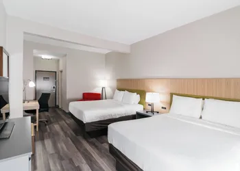 Townhome Inn And Suites hotel thumbnail 5