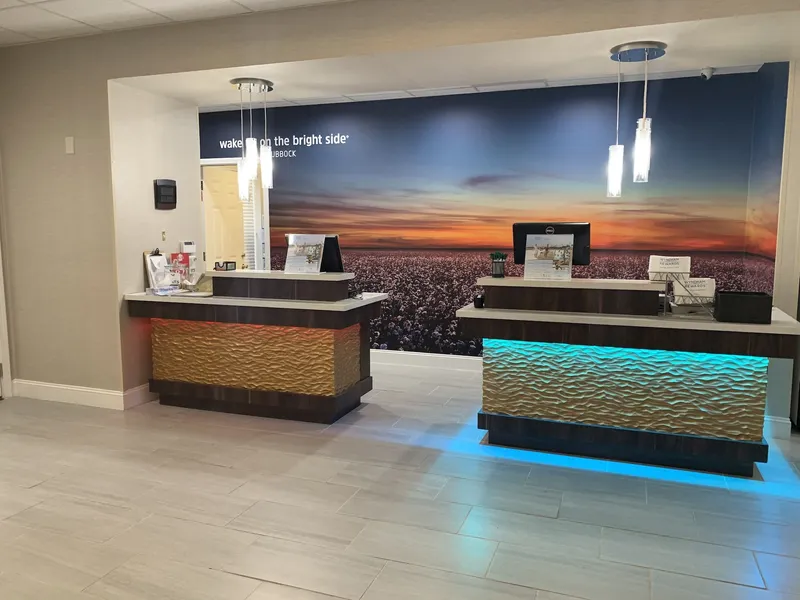 La Quinta Inn & Suites by Wyndham Lubbock North hotel detail image 2