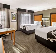 La Quinta Inn & Suites by Wyndham Macon hotel detail image 7