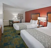 La Quinta Inn by Wyndham Phoenix Sky Harbor Airport hotel detail image 3