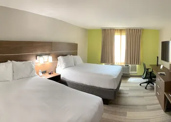 Holiday Inn Express Hotel & Suites Memphis/Germantown by IHG hotel thumbnail 4