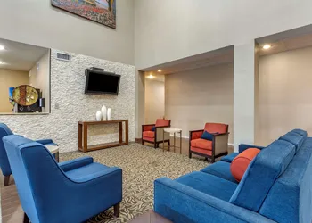 Comfort Suites Cordova hotel thumbnail 2